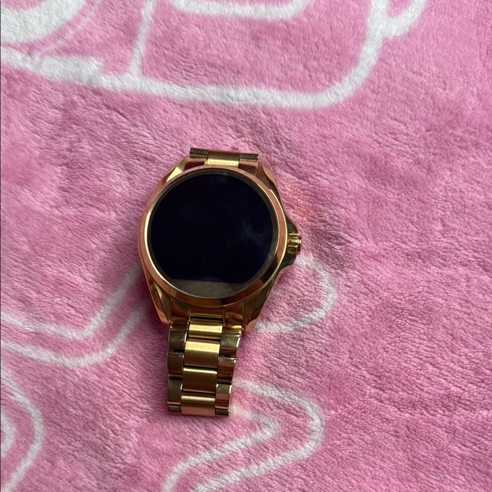 Michael Kors Gold Smartwatch with Sleek Design